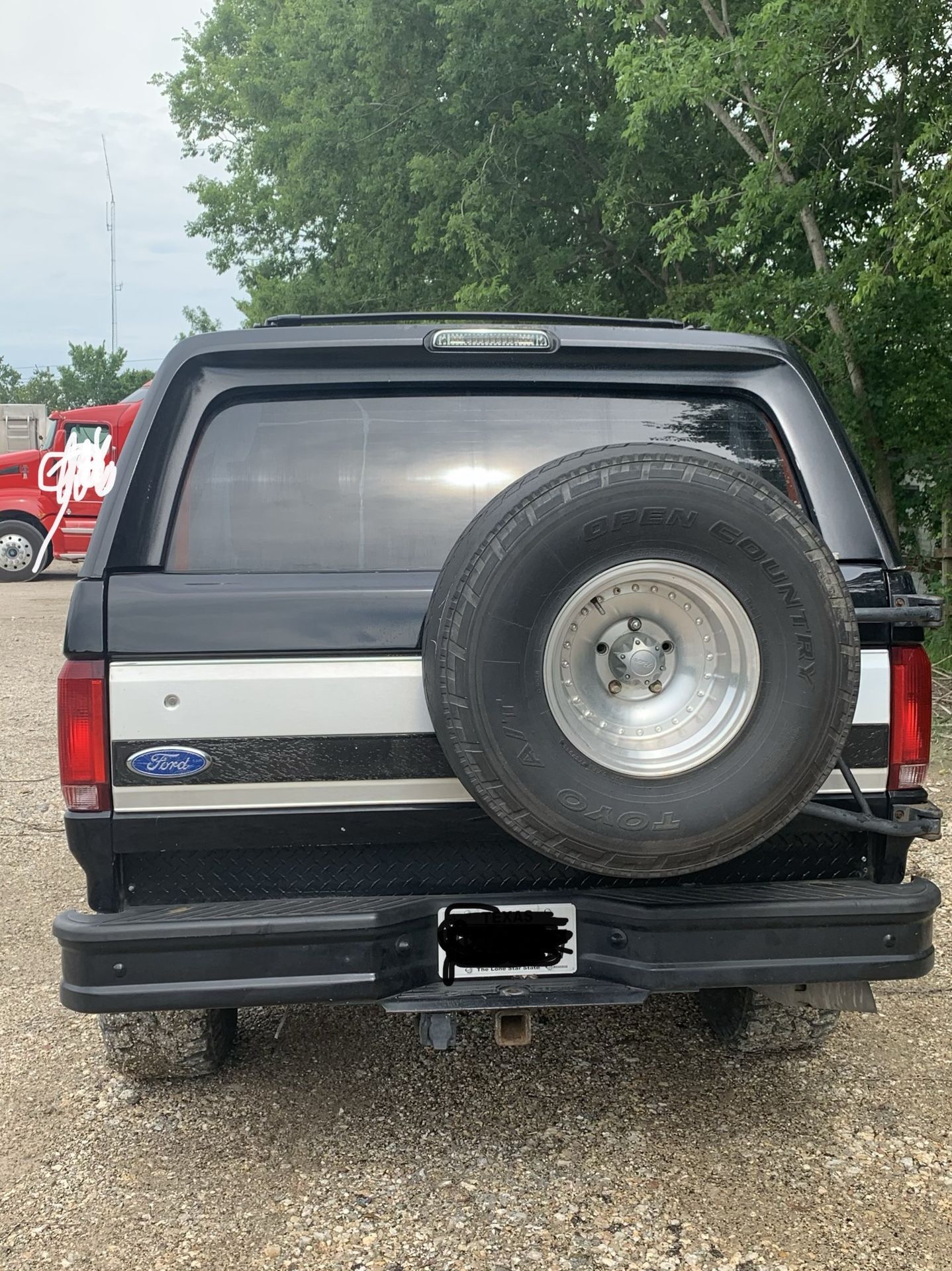 FORD BRONCO 1993 lift kit 6in for Sale in Baytown, TX OfferUp