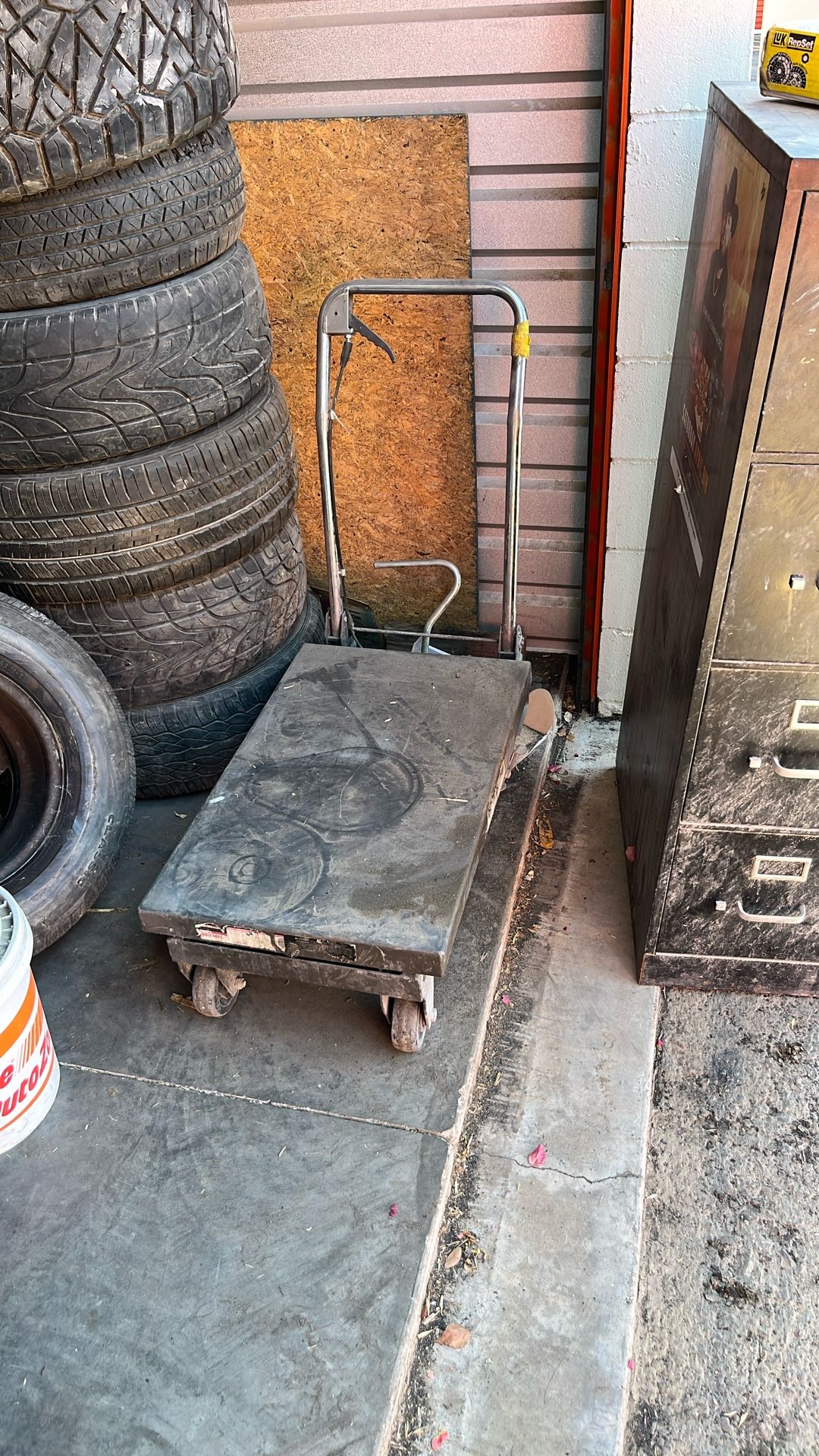 Hydraulic Table