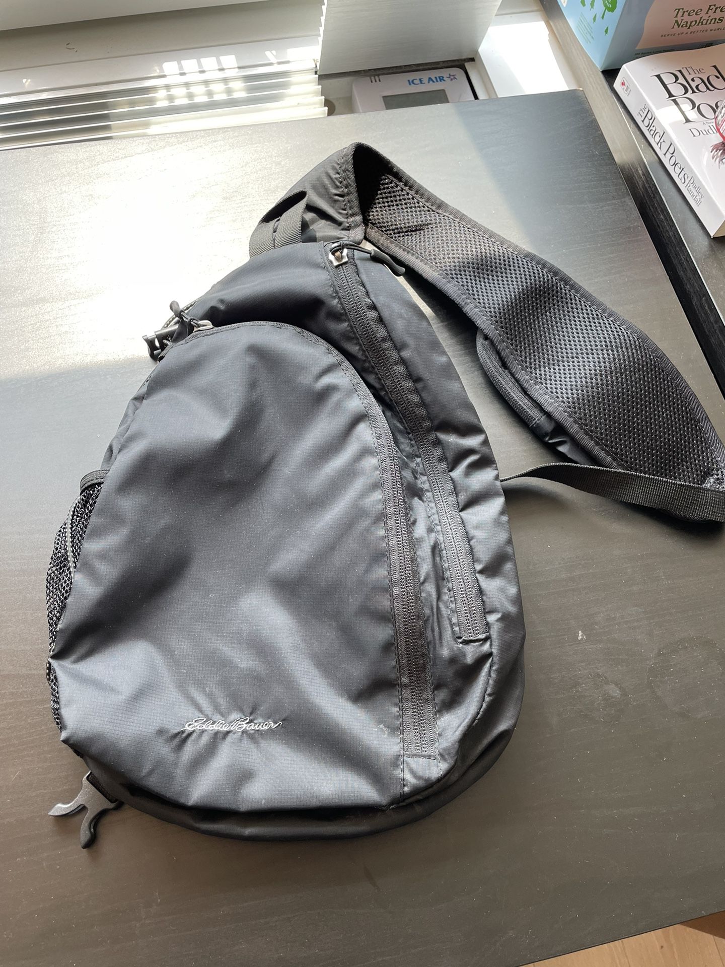 Eddie Bauer Cross bag