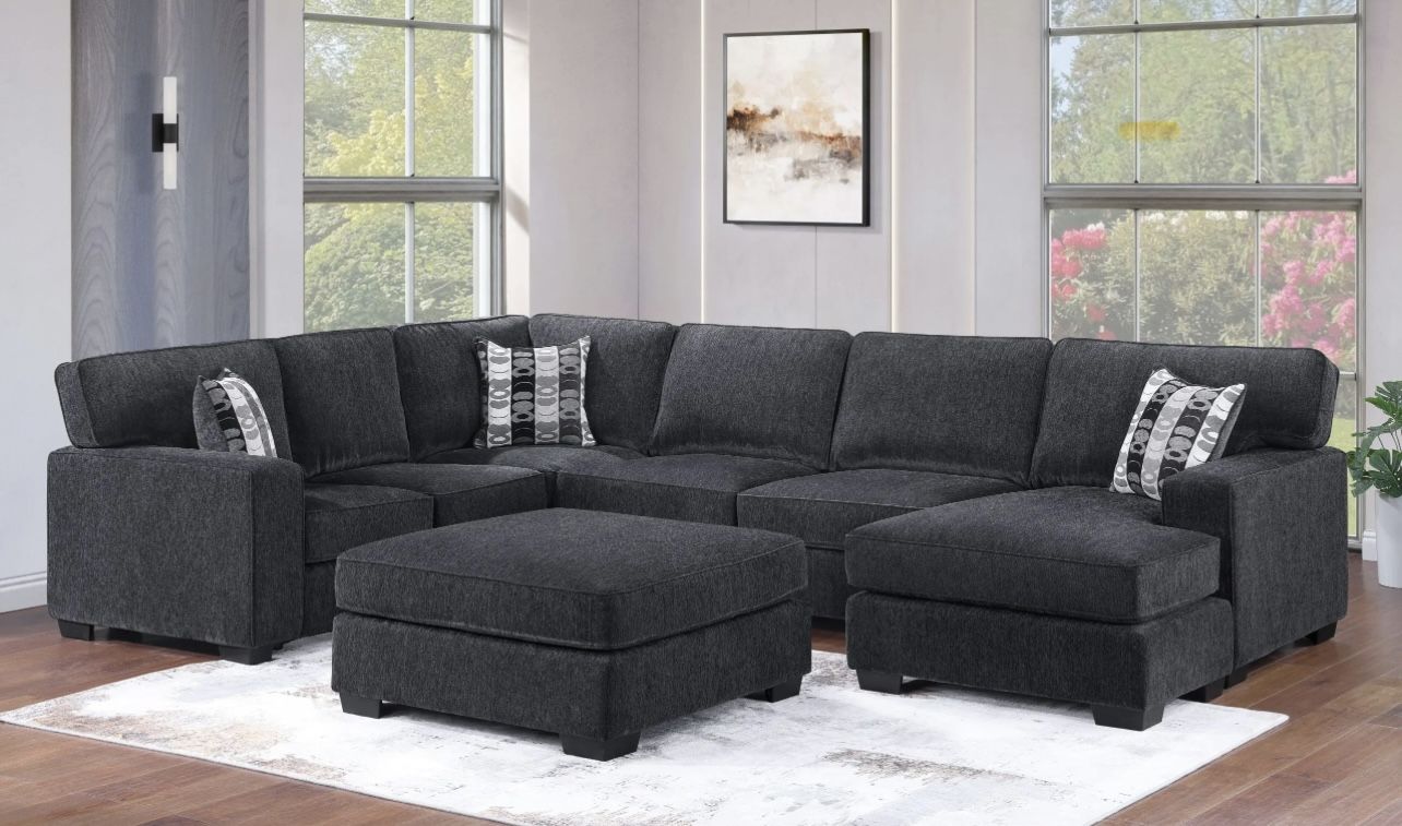 Amazing Deal! Sectional With Chaise At Direct Wholesale Price!!