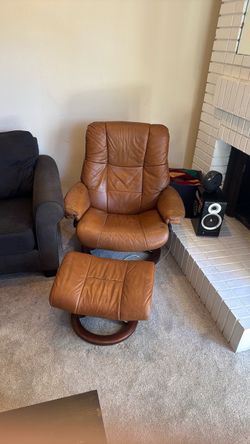 Brown Leather Recliner Chair with Ottoman