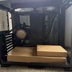 Lian Li O11 Mini + 240 AIO