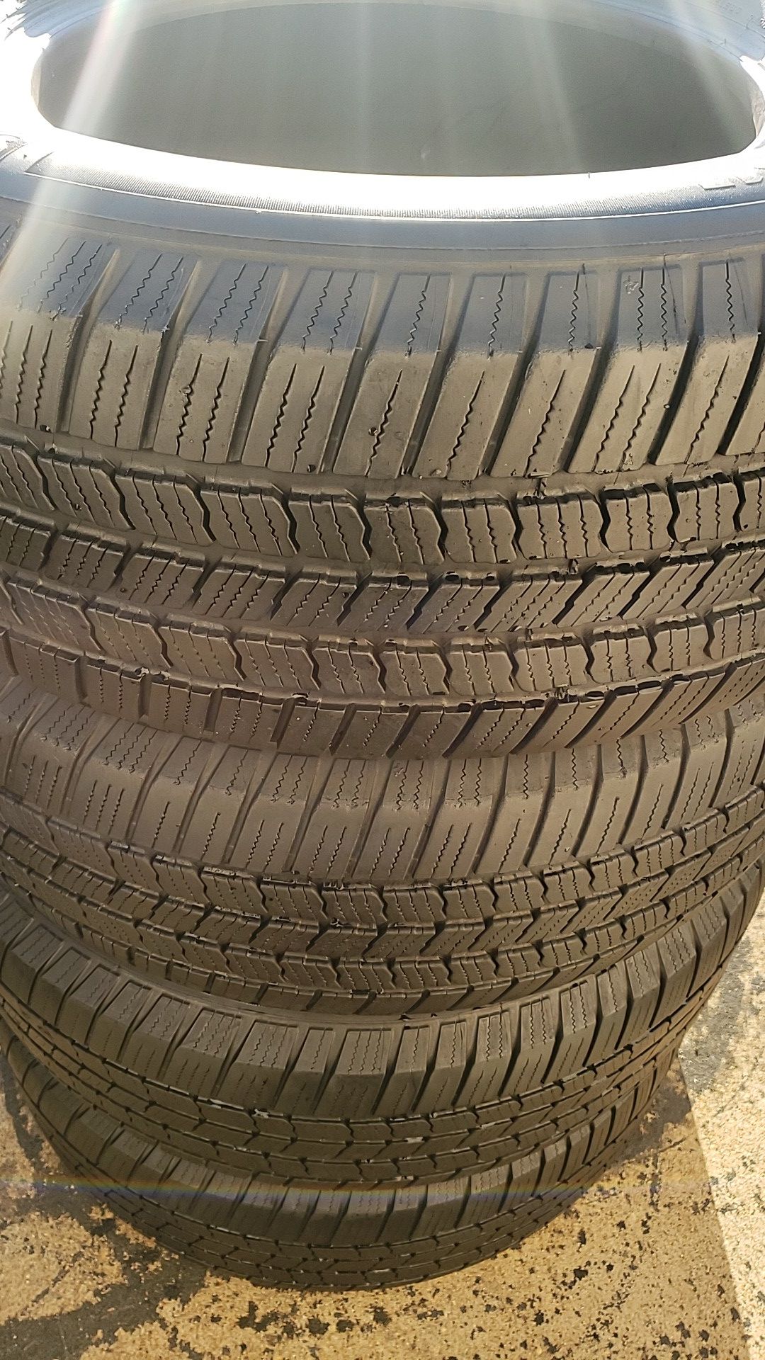 Four matching Michelin tires for sale 265/70/17