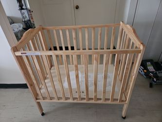 Baby crib