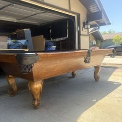 Pool Table 8ft ( Free Delivery & Set Up & New Color Felt Of Your Choice )