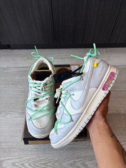 Off-White x Dunk Low lot 04 of 50