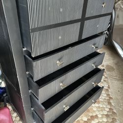 Free Dresser