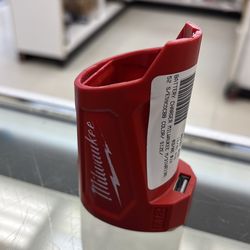 Milwaukee portable charger m12