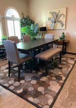 6-Piece Ashley Signature Collection Furniture Dining Room Set