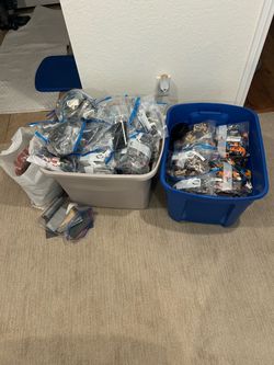 LEGO BULK NEW AND CLEAN ($350)