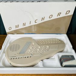 Suzuki OM-100 Omnichord 