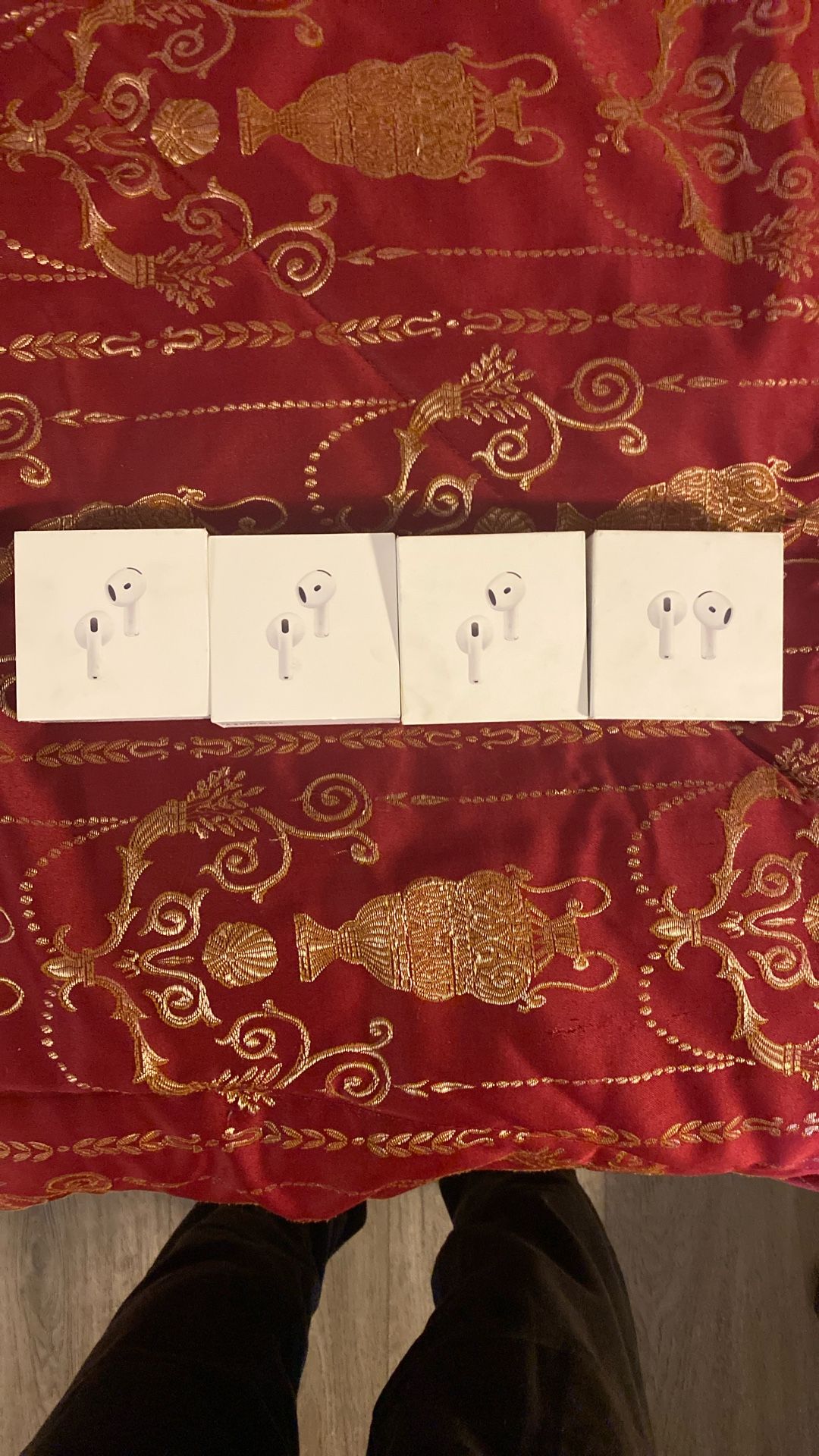 4 Pairs Of iPod 4s…3 Are ANC 1 Put Normal 4s 