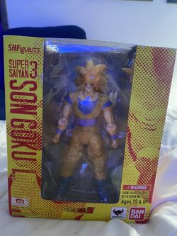 Son Goku SS3 S.H.Figuarts figure