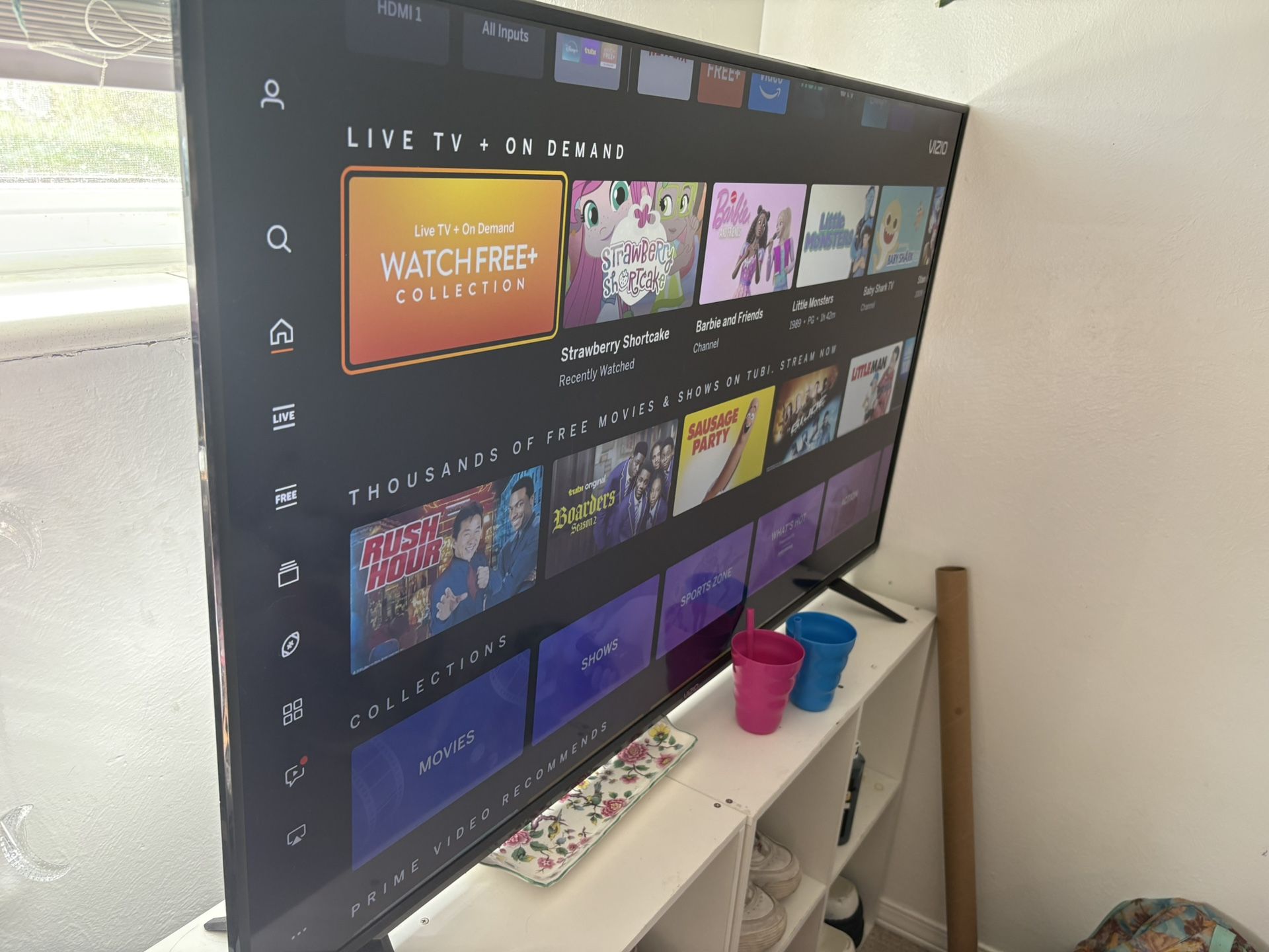 Vizio - 50" Class V-Series LED 4K UHD Smart TV