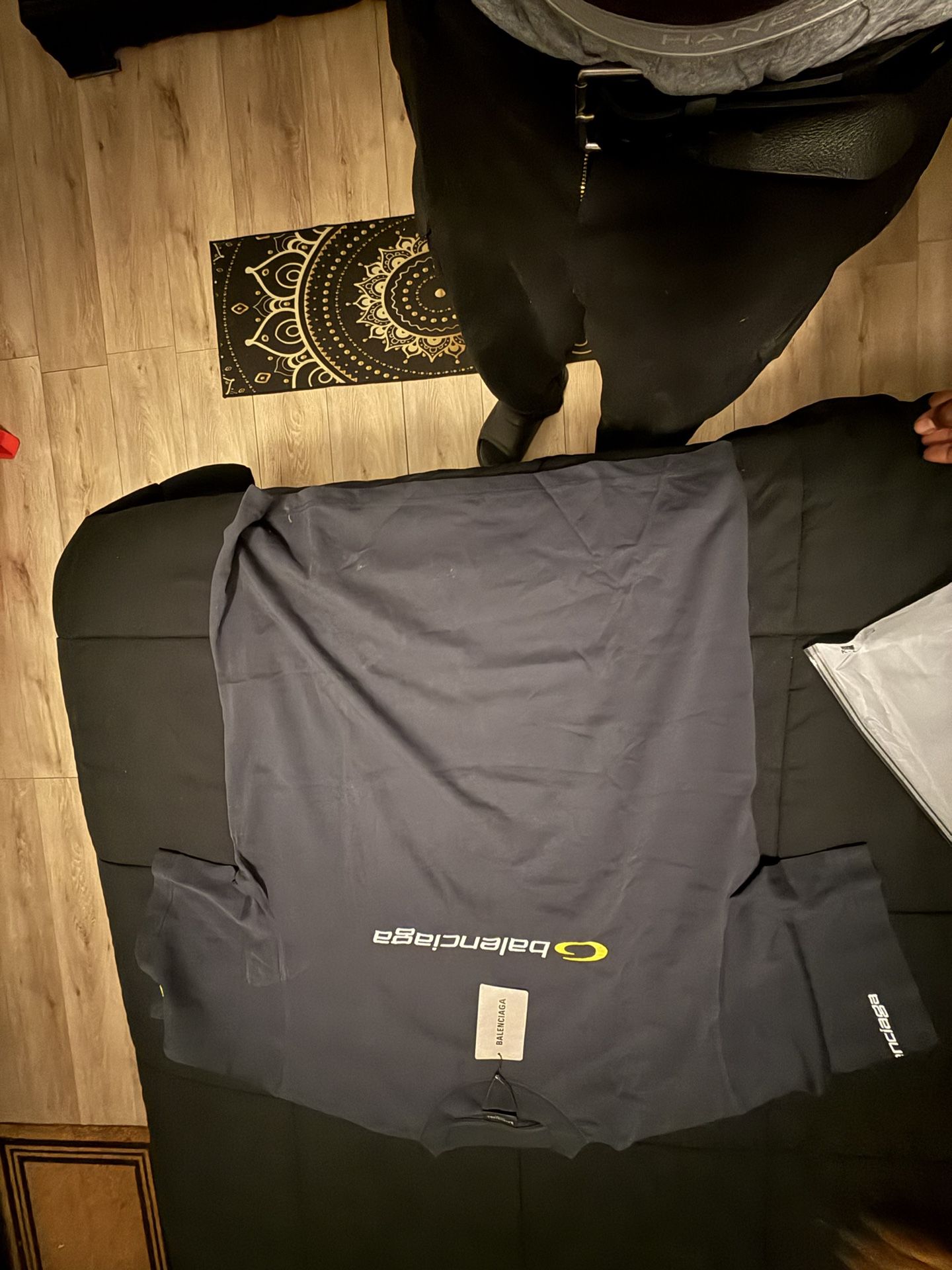 Balenciaga Xl T Shirt