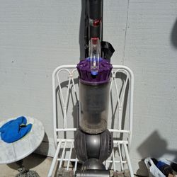 Dyson Ball Vacuum Cleaner 