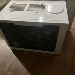 AC Window Unit 
