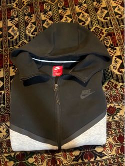 Nike tech