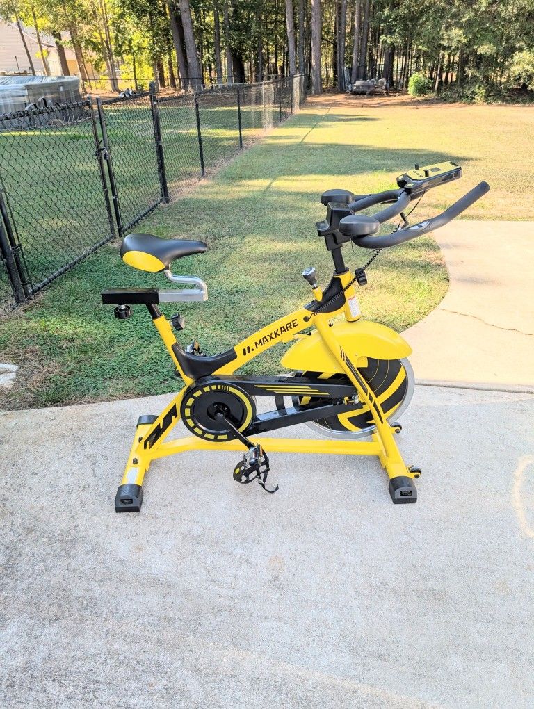 Maxkar Exercise Bike 
