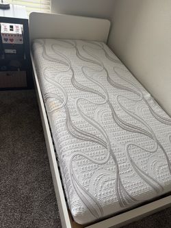 Twin mattress