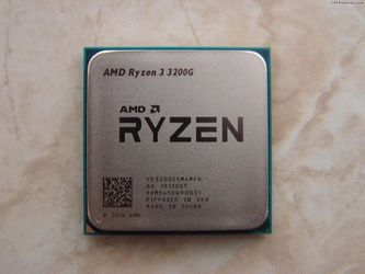Ryzen 3200G With Cooler