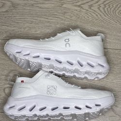 On Cloudtilt Loewe White Running Sneakers Size 7 Womens Swiss Engineered