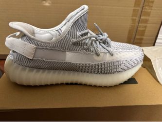 Yeezy 350 v2 Static (non-reflective) size 10.5
