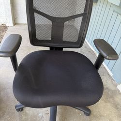 Desk chair