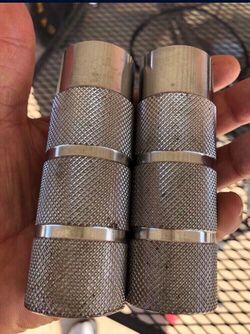 ODYSSEY knurled STYLE PEGS Oldschool For 3/8 Axles