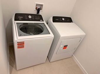 Brand New Whirlpool Washer & Dryer
