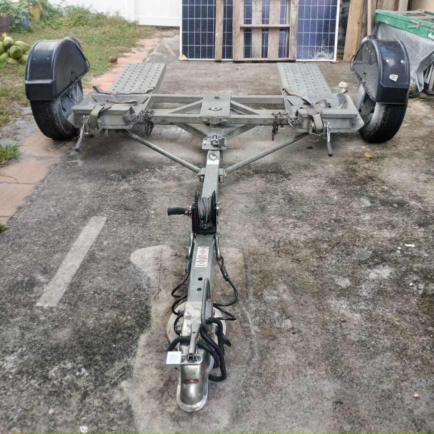 Tow Dolly - Excellent
