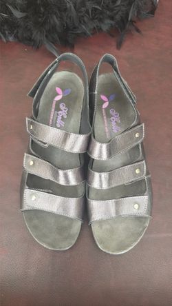 Sandals made in Spain size 17