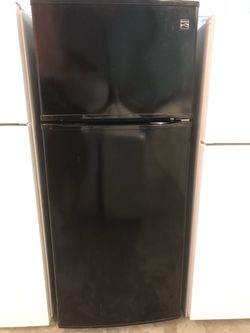 28” Wide Black 18 Cubic Foot Refrigerator