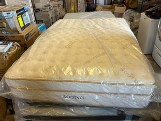 Queen Mattress Saatva Classic