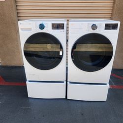 LG ThinQ Front Load Washer Gas Dryer W Pedestal 