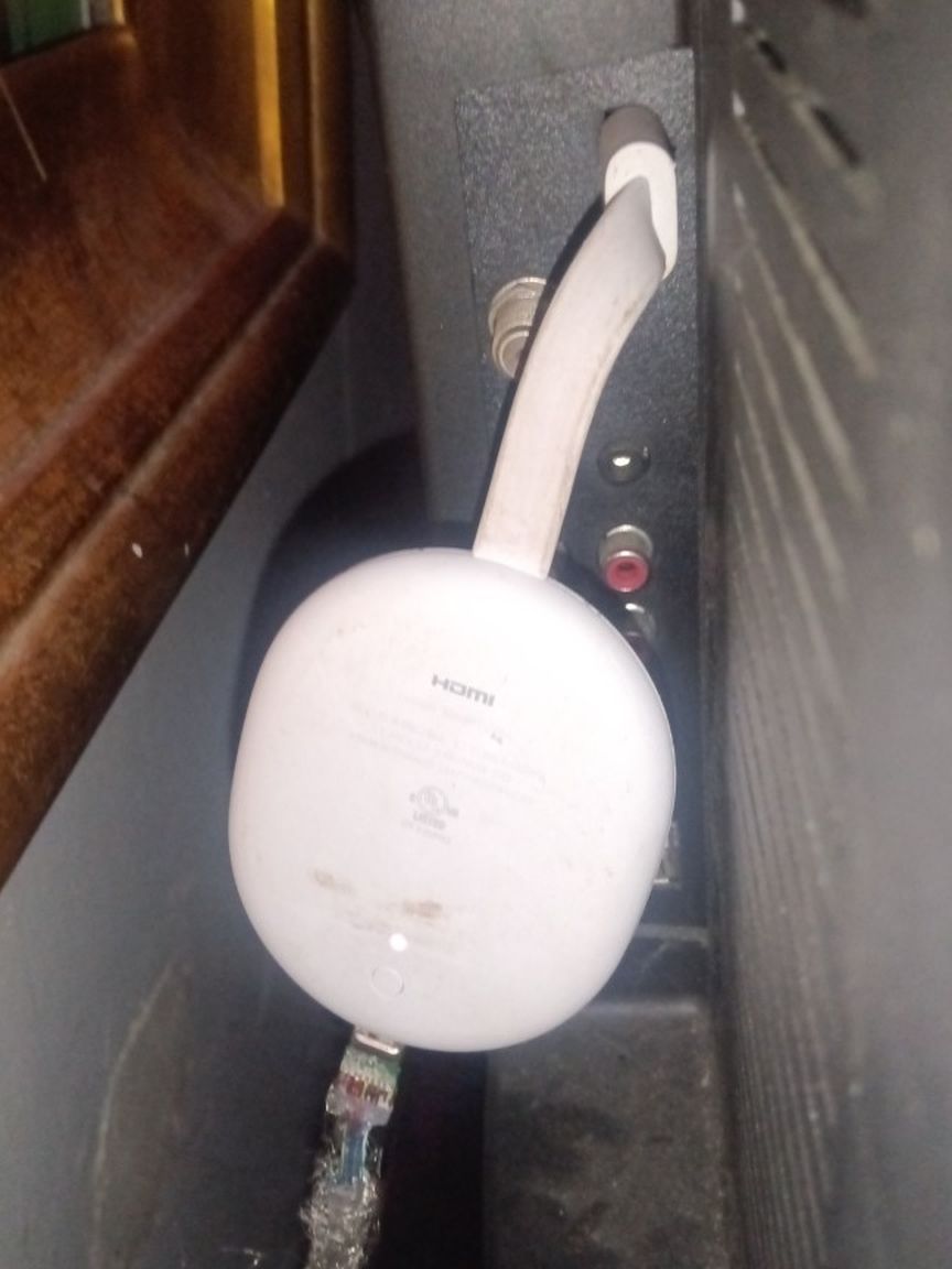 Google Chromecast Does Not Come With Remote But You Can Download The Google Home App And Use Your Phone As The Remote