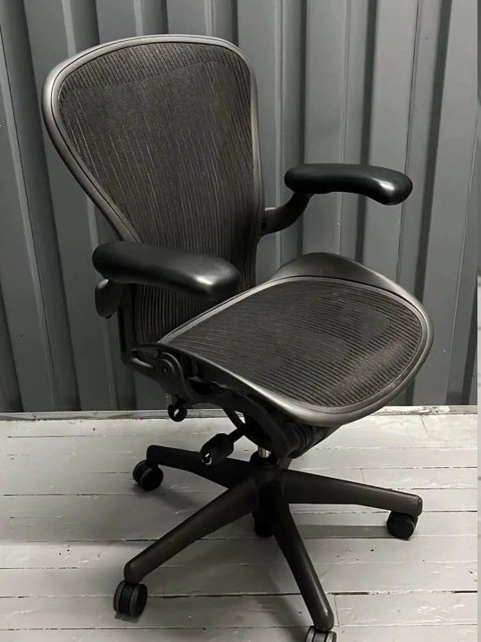 Herman Miller Chair Size B