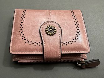 Pink Leather Bifold Wallet with Zipper