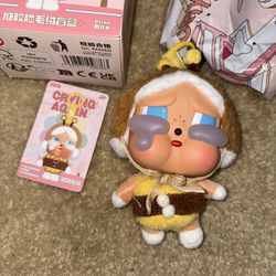 AUTHENTIC PopMart Crybaby Crying Again Plush Pendant Bee- Ill Bring You A Flower