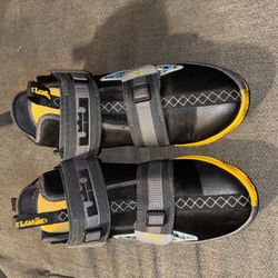 Nike LeBron Soldier 13 