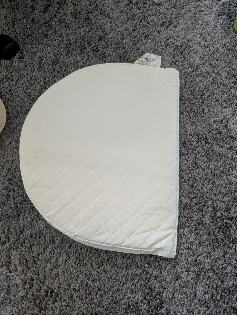 Infant Pillow With Cover 