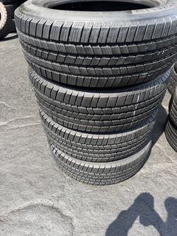 4 tires 265-60-20 Michelin good condition $300 all four mounted and balanced