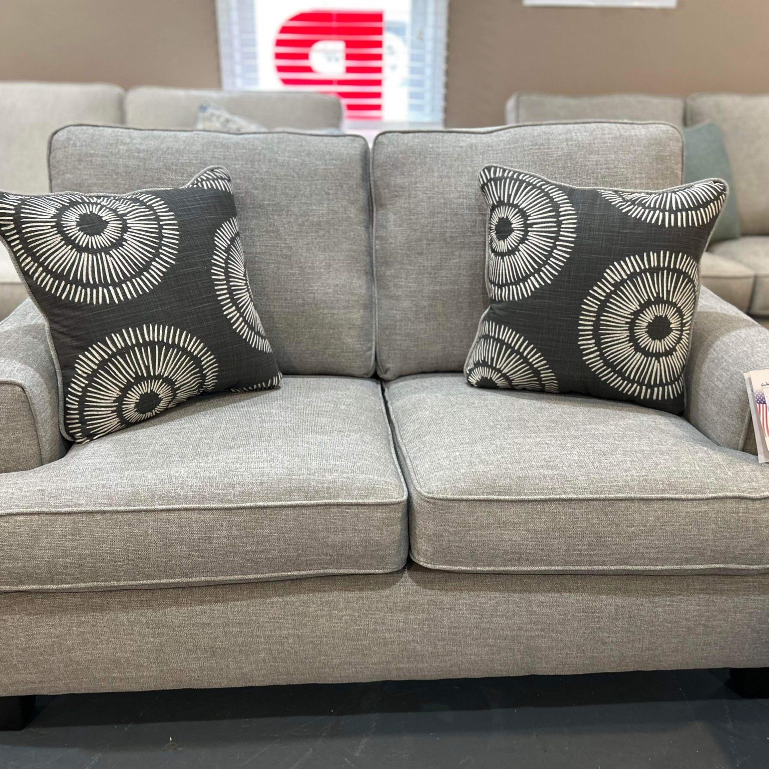New Woodhouse Uph Loveseat