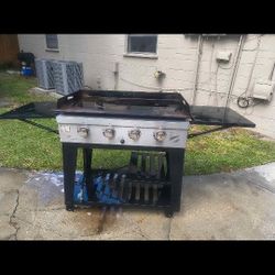 Grill And Griddle both work no rust 