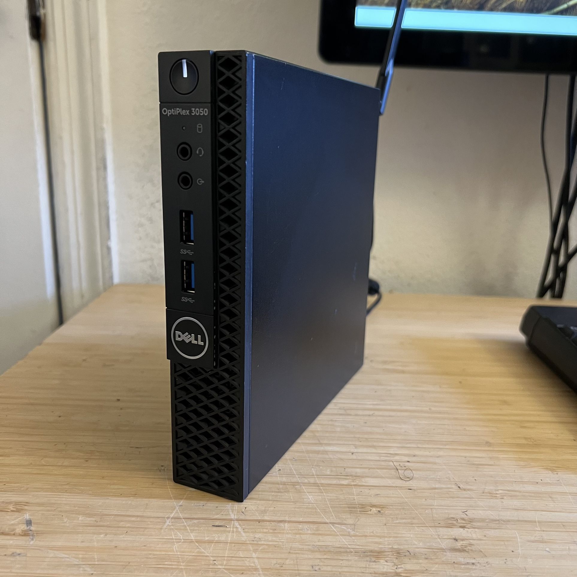 Dell Desktop Mini PC Computer / Intel Core i3 CPU / 16GB RAM / 120GB SSD / Windows 11 Pro / Microsoft Office 21