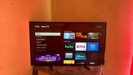 43 inc flat screen TCL rokru tv