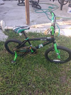 Green race team bicycle