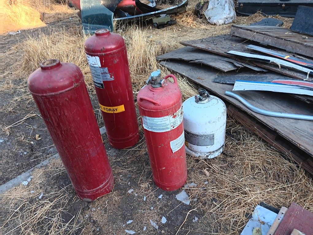 Empty Cylinders
