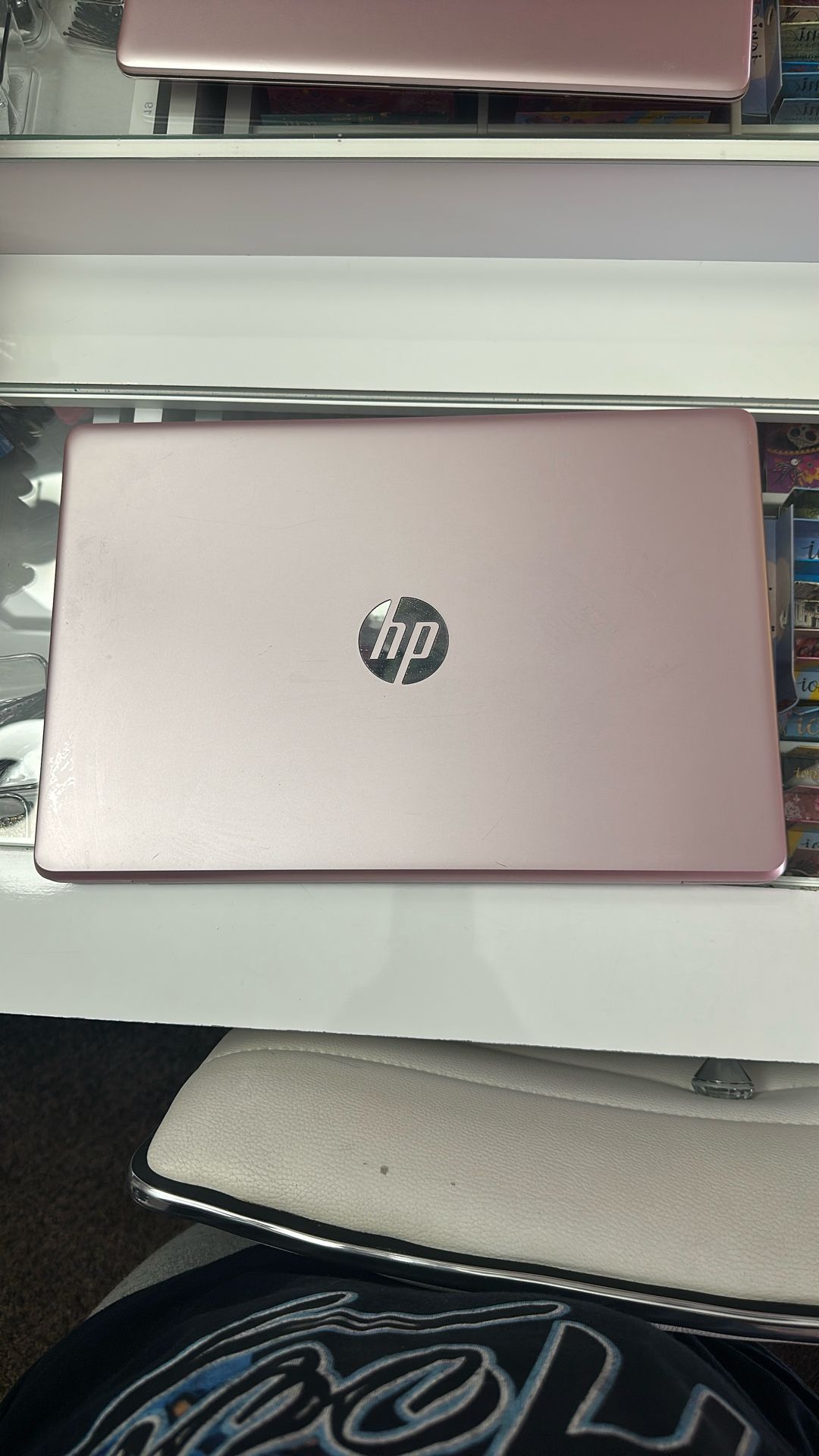 HP laptop (Pink)
