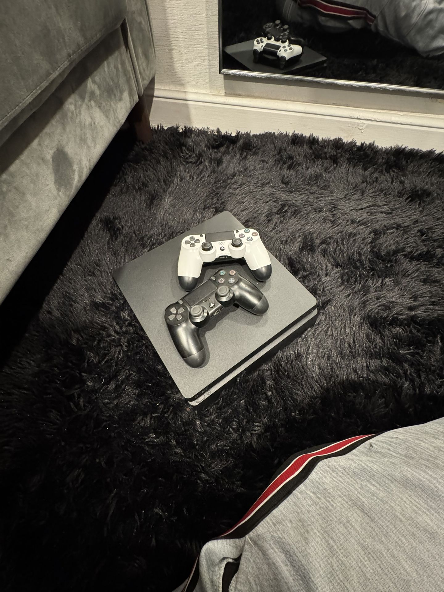 PS4 SLIM 1 TB (2016)